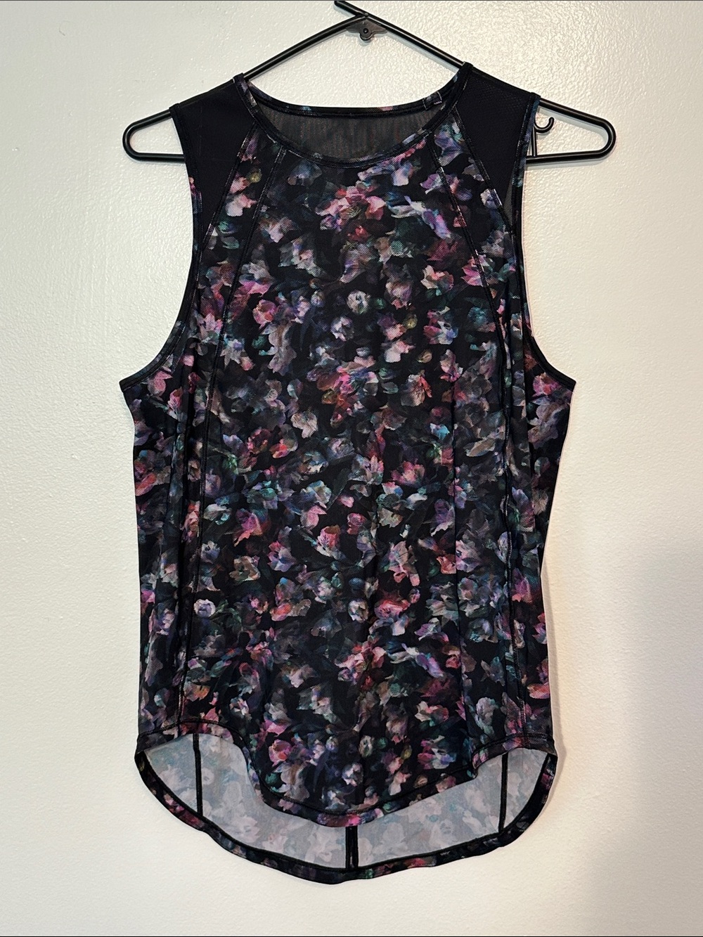 Lululemon Sculpt tank Black and Floral